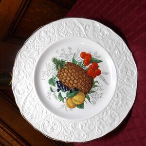 *** MARLBOROUGH *** Old English Ironstone 9" / SALAD PLATE / Gold Edging